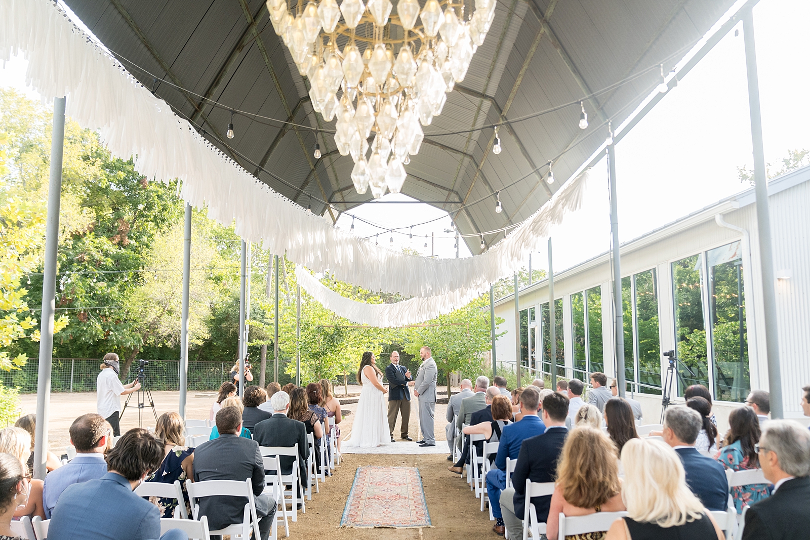 35 Best Austin Wedding Venues | Texas Wedding Photographers