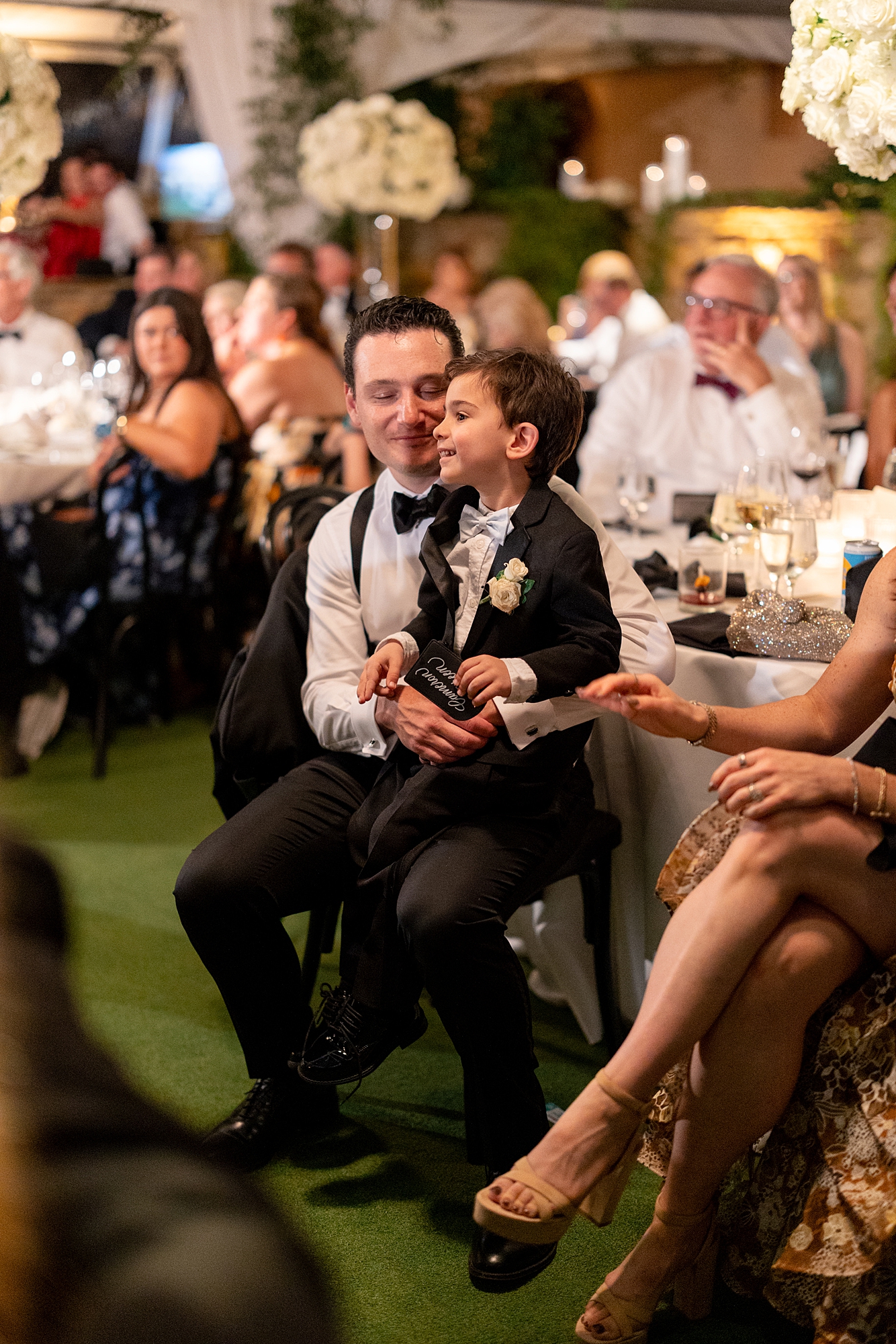 wedding guests dancing and celebrating at Escondido Golf Club wedding by Paige Vaughn Photo
