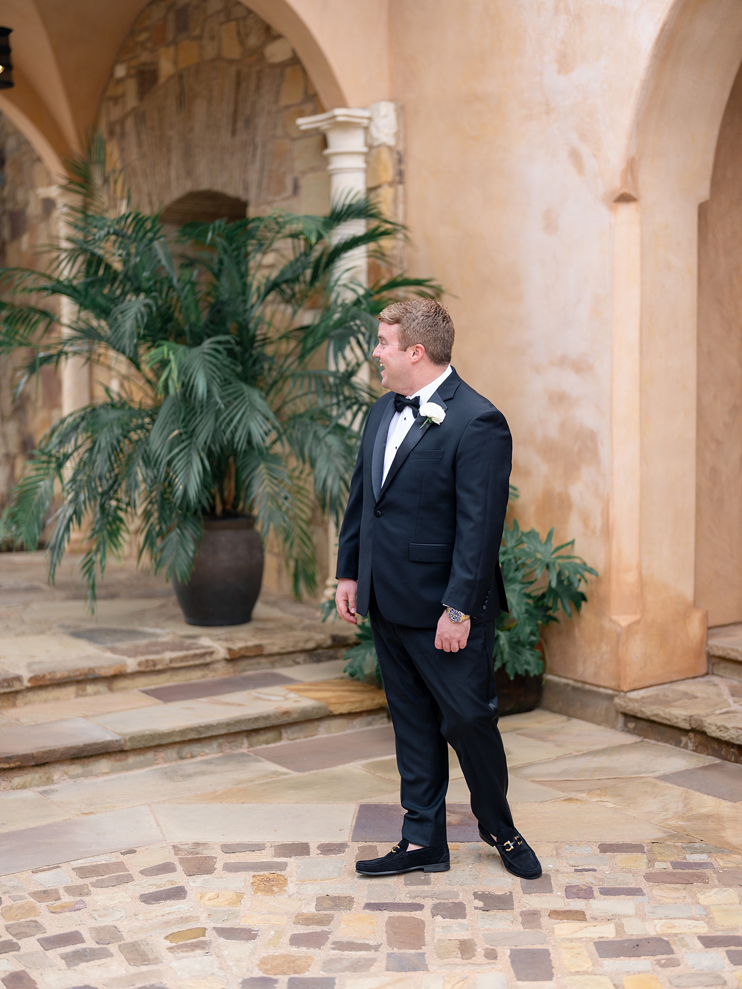 Portrait of bride and groom Escondido Golf Club, Austin wedding photography by Paige Vaughn Photo