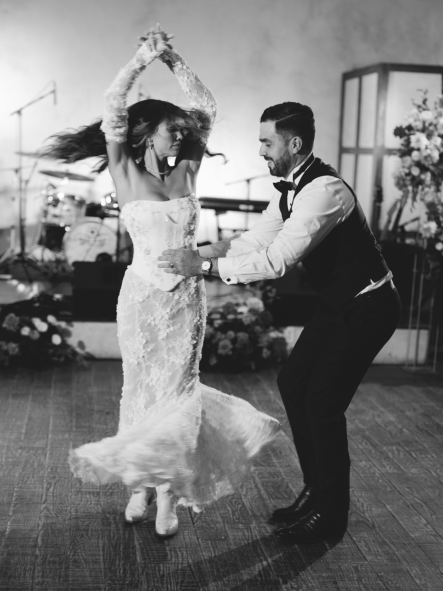 Couple’s first dance in warm evening light at San Antonio reception by Paige Vaughn Photo