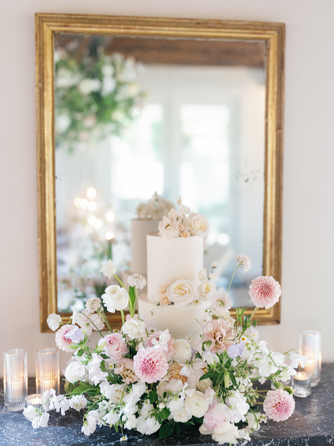 Austin Events Photography Cake with floral arrangement and flowers