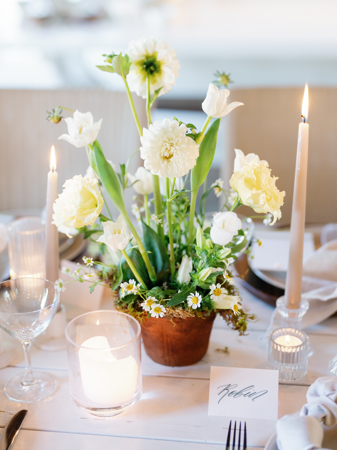 Austin Events Photography table with floral arrangement and flowers