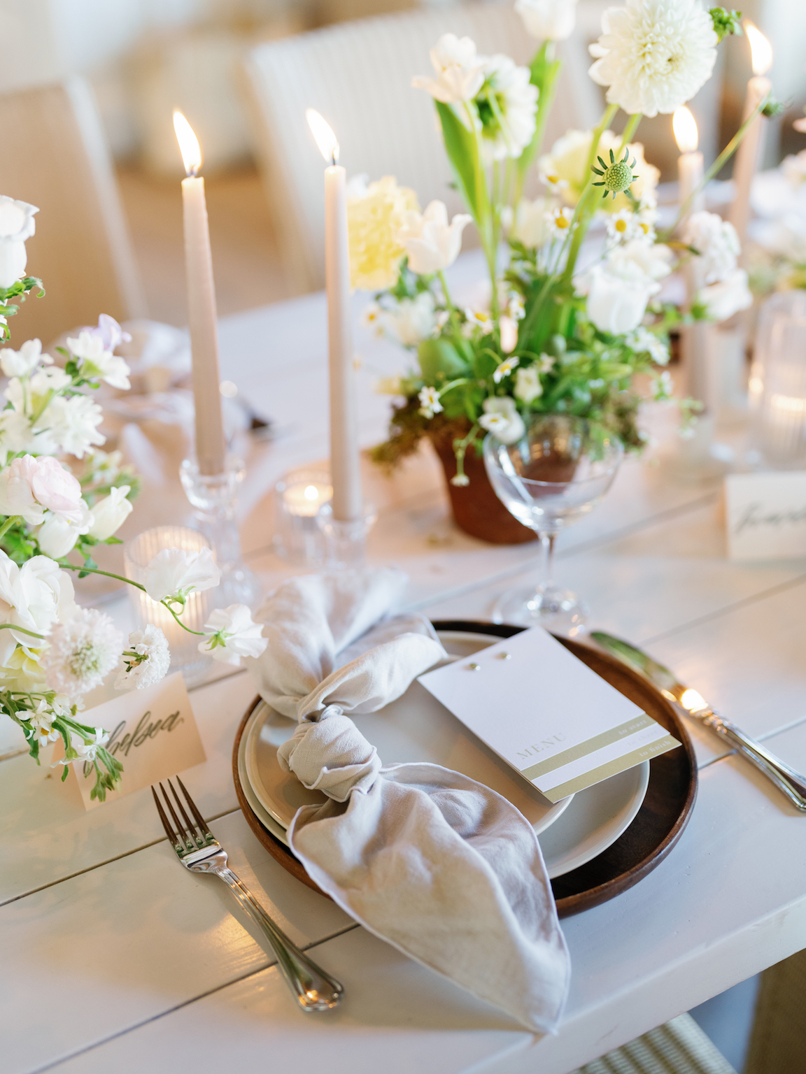 Austin Events Photography table with floral arrangement and flowers