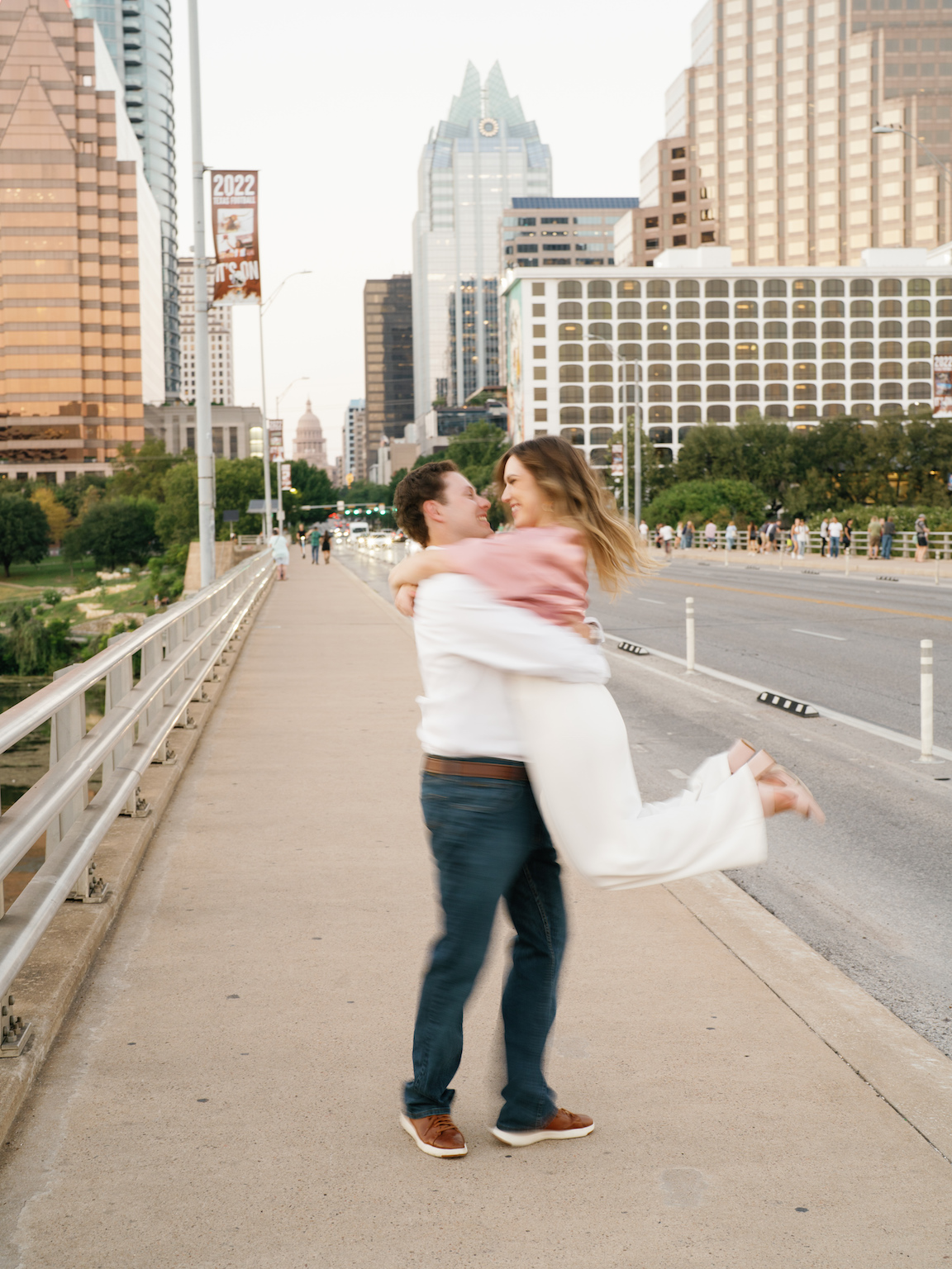 This image has an empty alt attribute; its file name is Fun_Austin_Engagement_Photos24.jpg