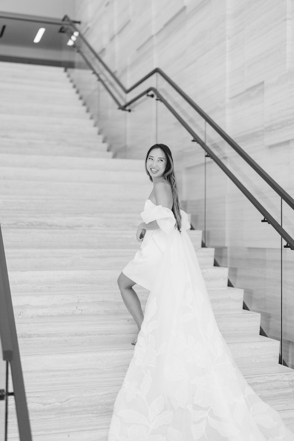 Austin Courthouse Wedding bridal portraits