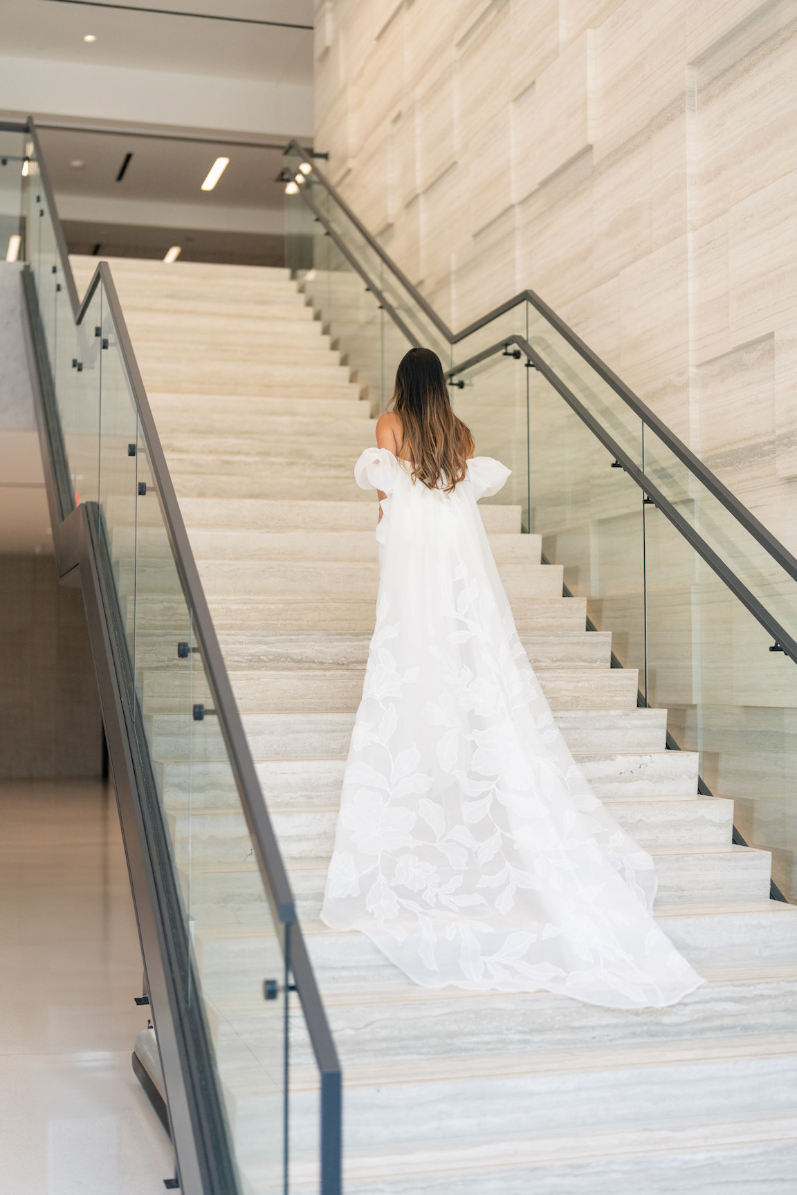 Austin Courthouse Wedding bridal portraits