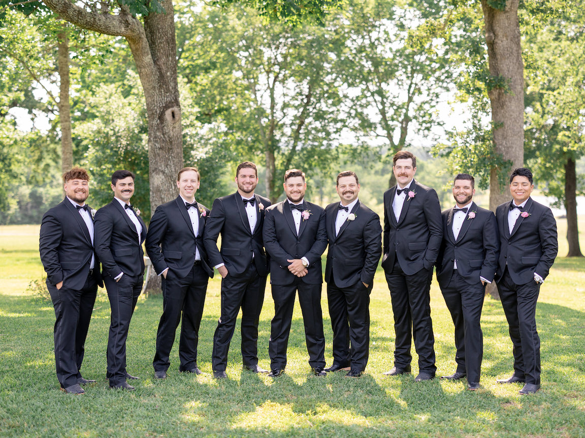 Arrowhead Hill Wedding groom and groomsmen portraits