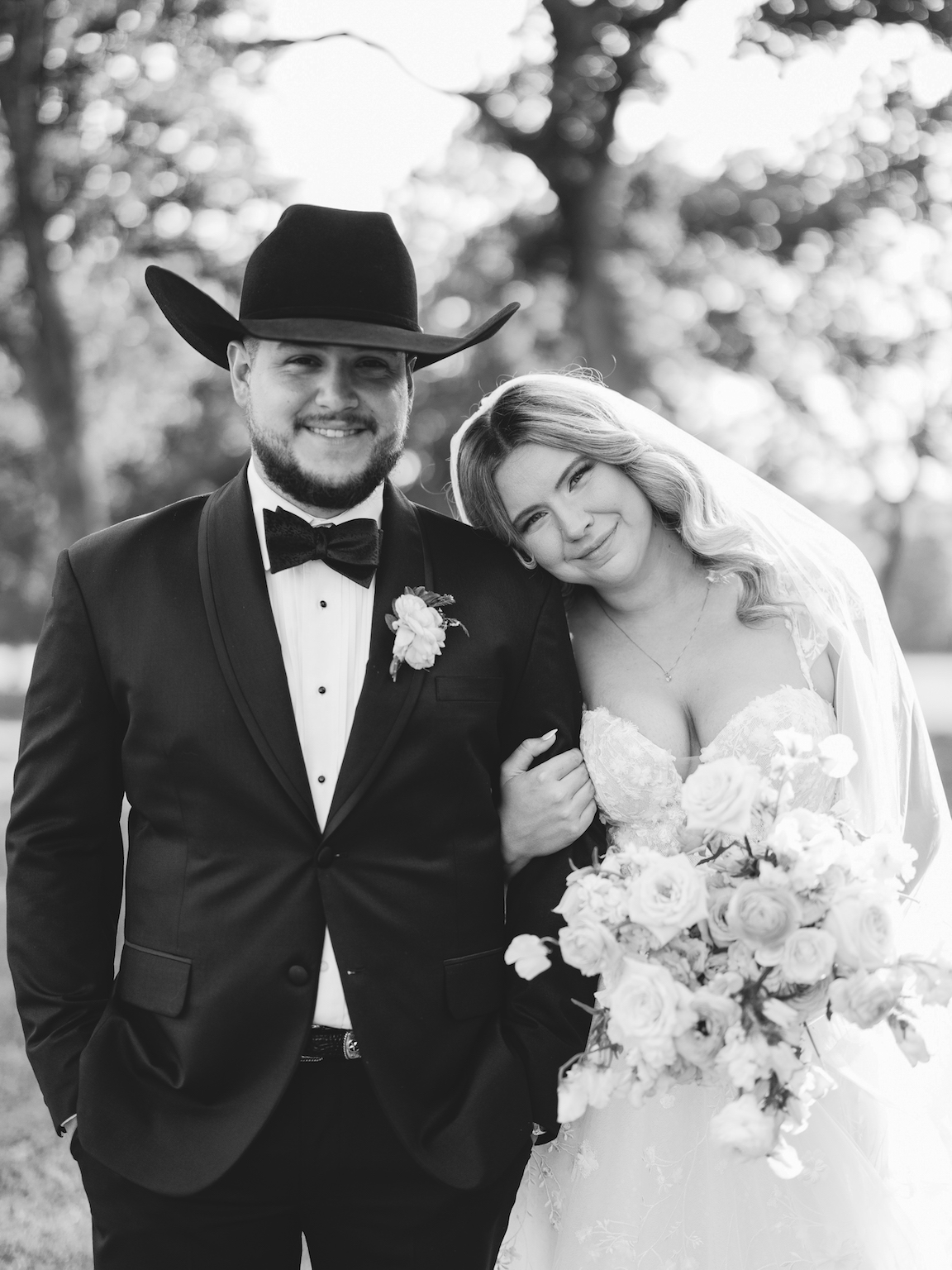 Arrowhead Hill Wedding bride and groom sunset portraits