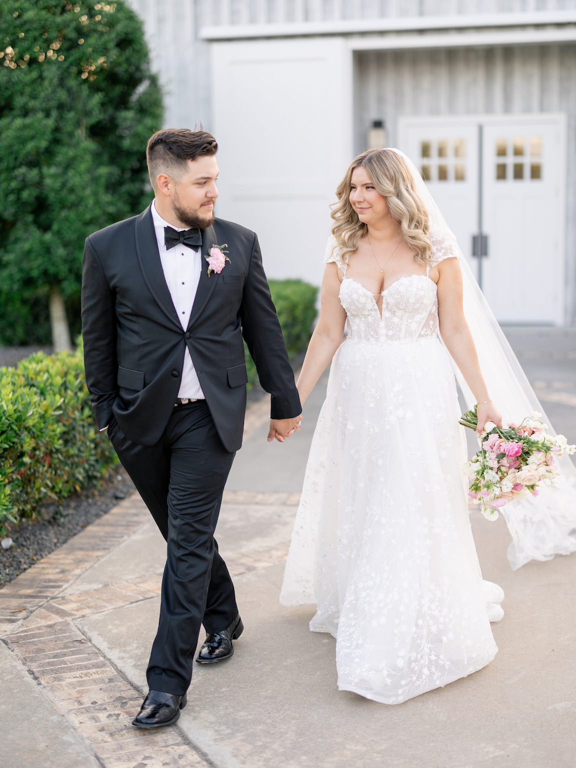 Arrowhead Hill Wedding bride and groom sunset portraits