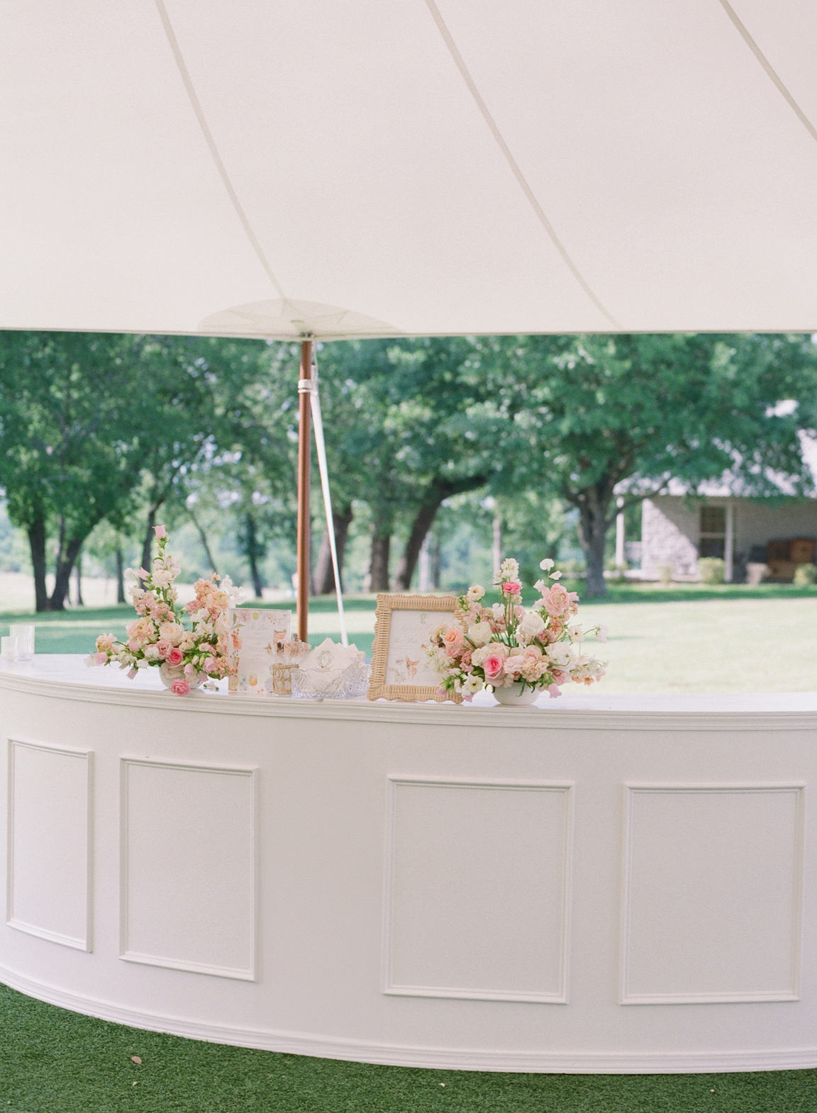 Arrowhead Hill Wedding reception photos with florals