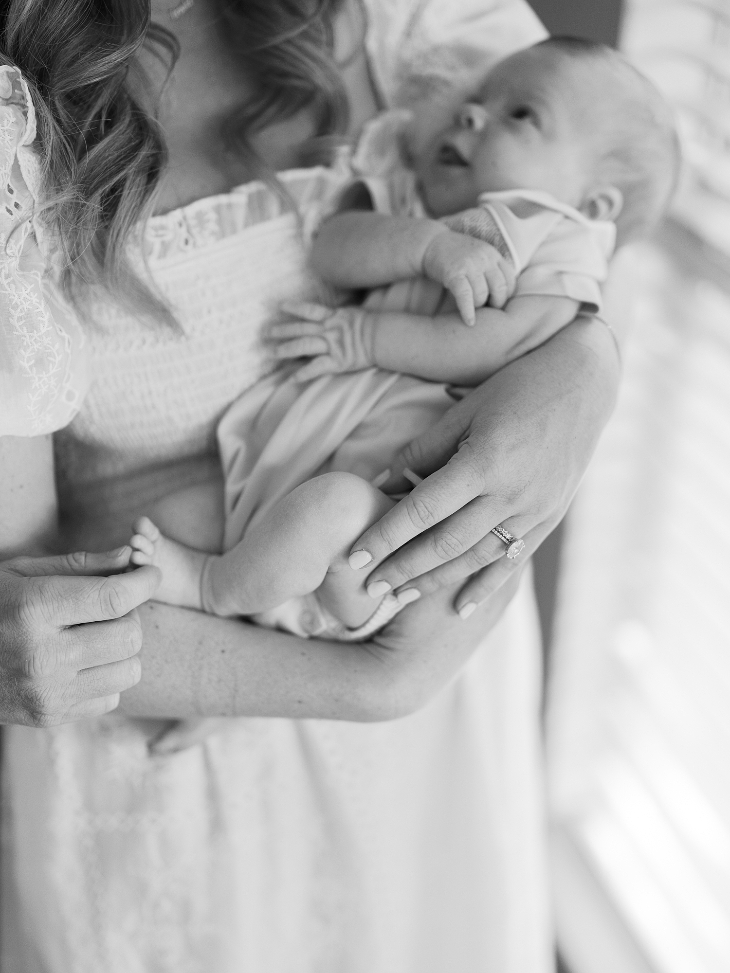 newborn Brooks photos in home setting Austin
