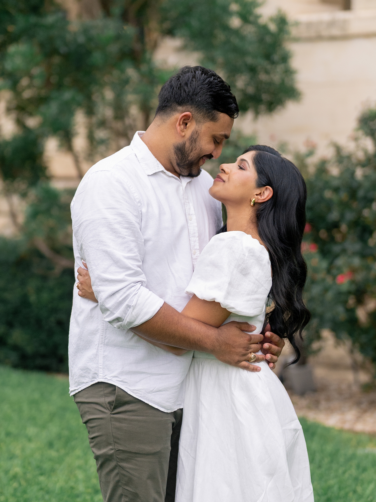 Austin engagement session Hotel Ella