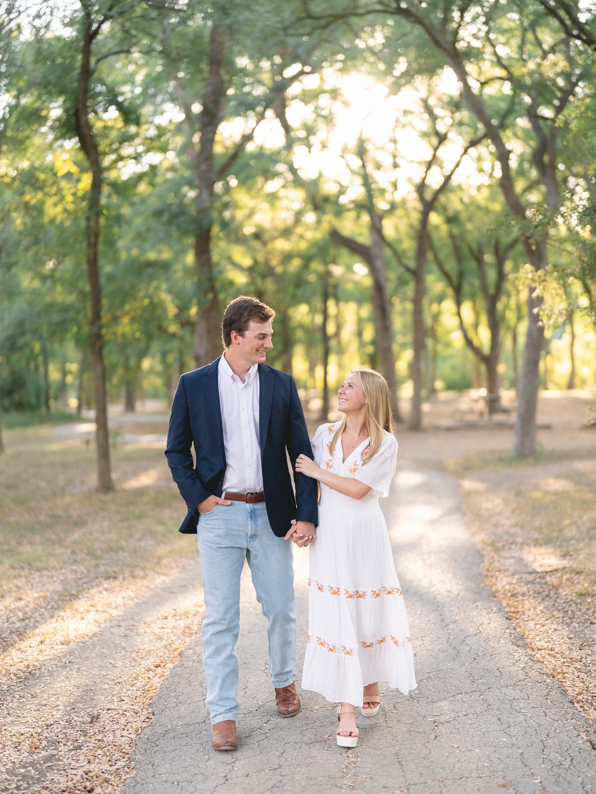 Austin engagement photographer natural outdoor portraits