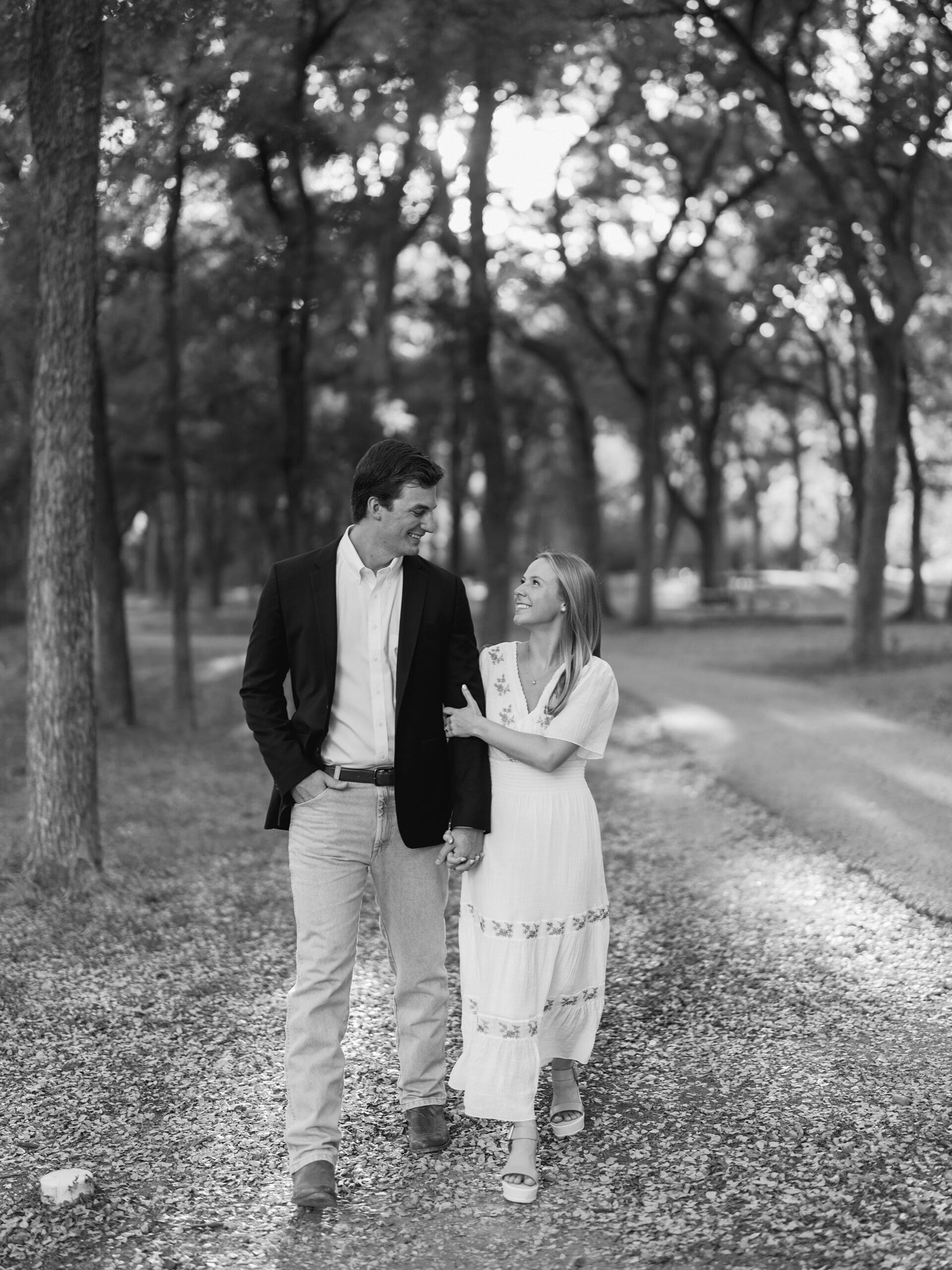 Austin engagement photographer natural outdoor portraits