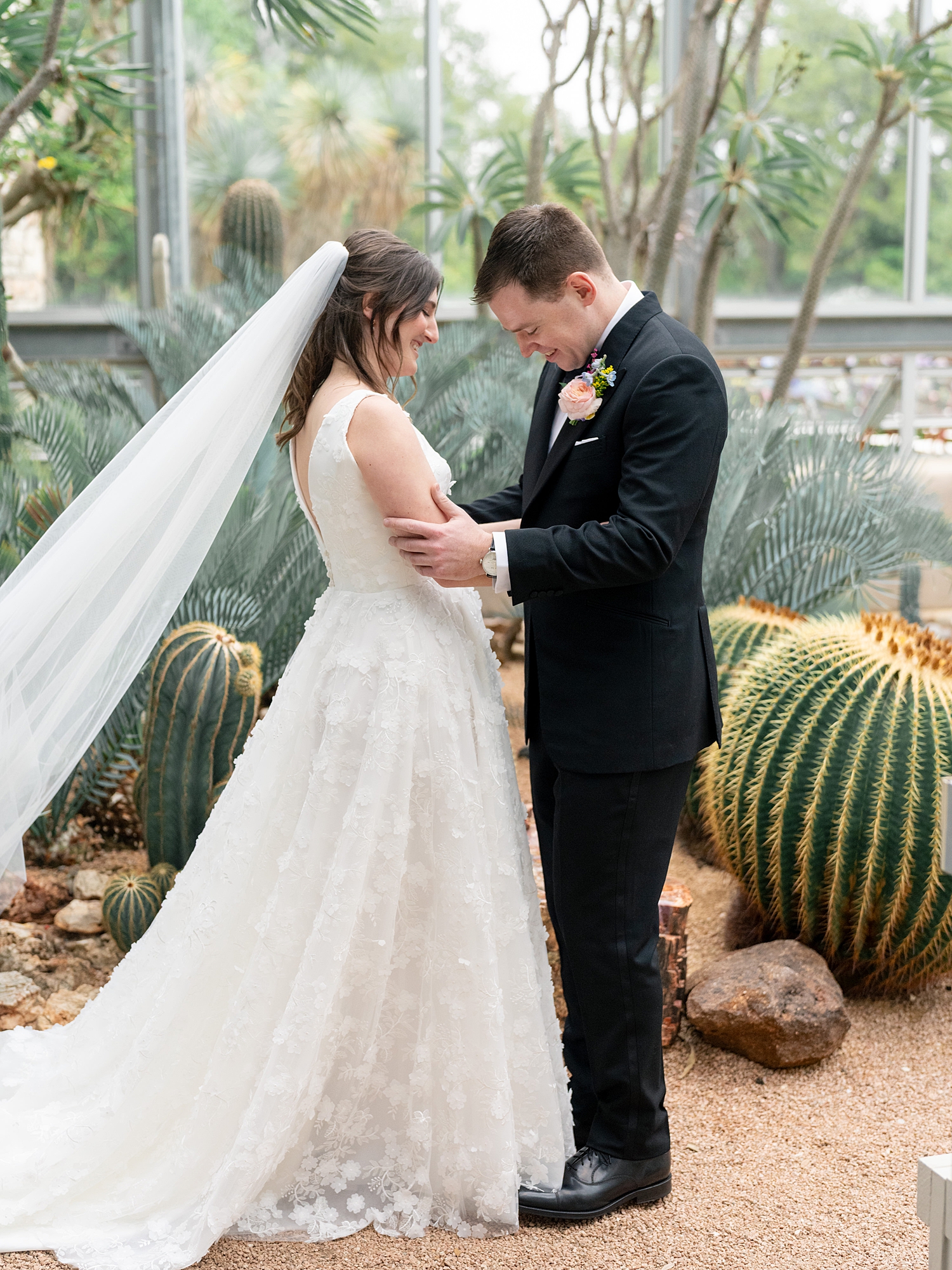 Paige Vaughn Photo spring wedding Driftwood bride and groom portraits
