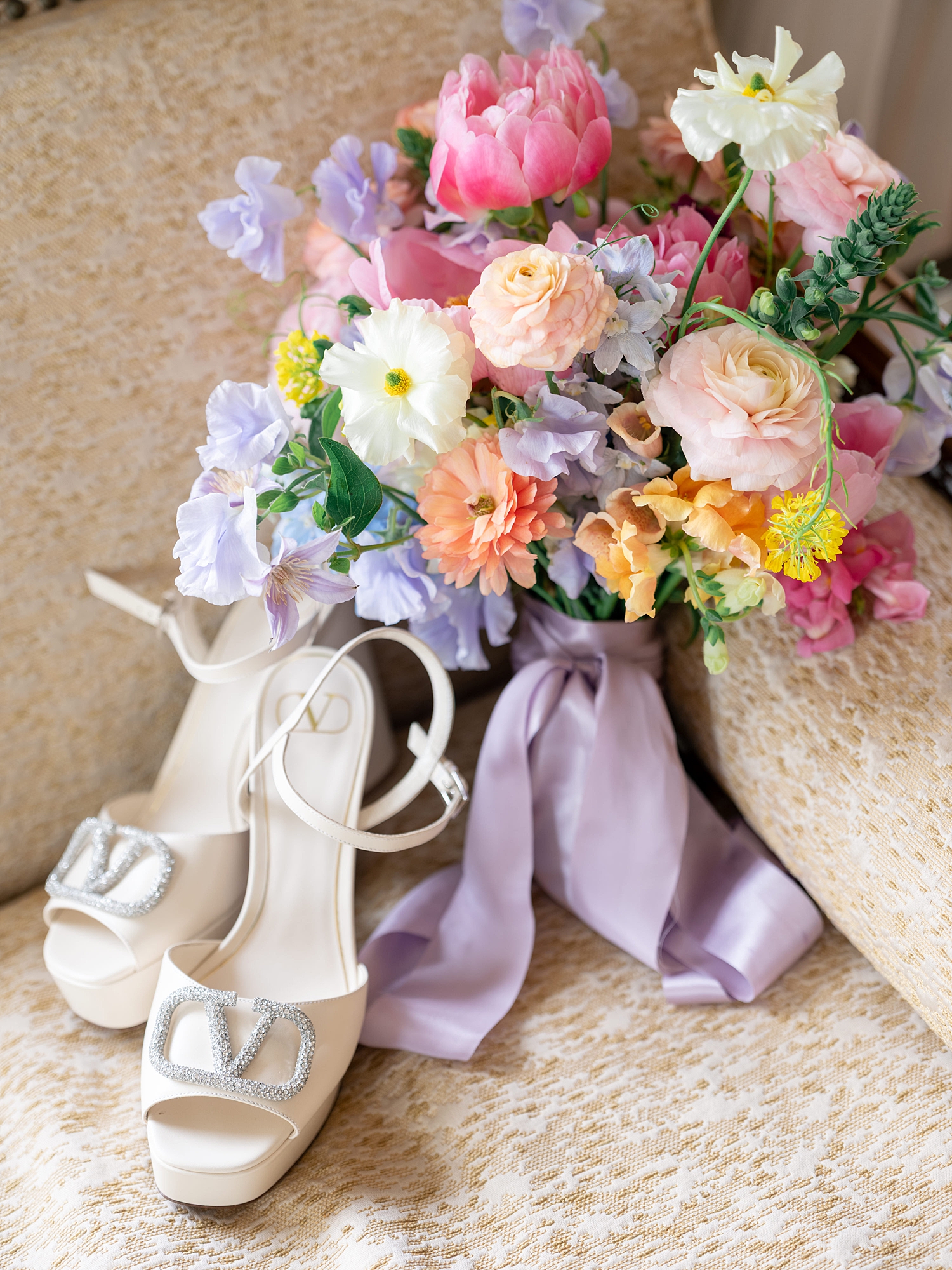 Paige Vaughn Photo spring wedding Driftwood getting ready