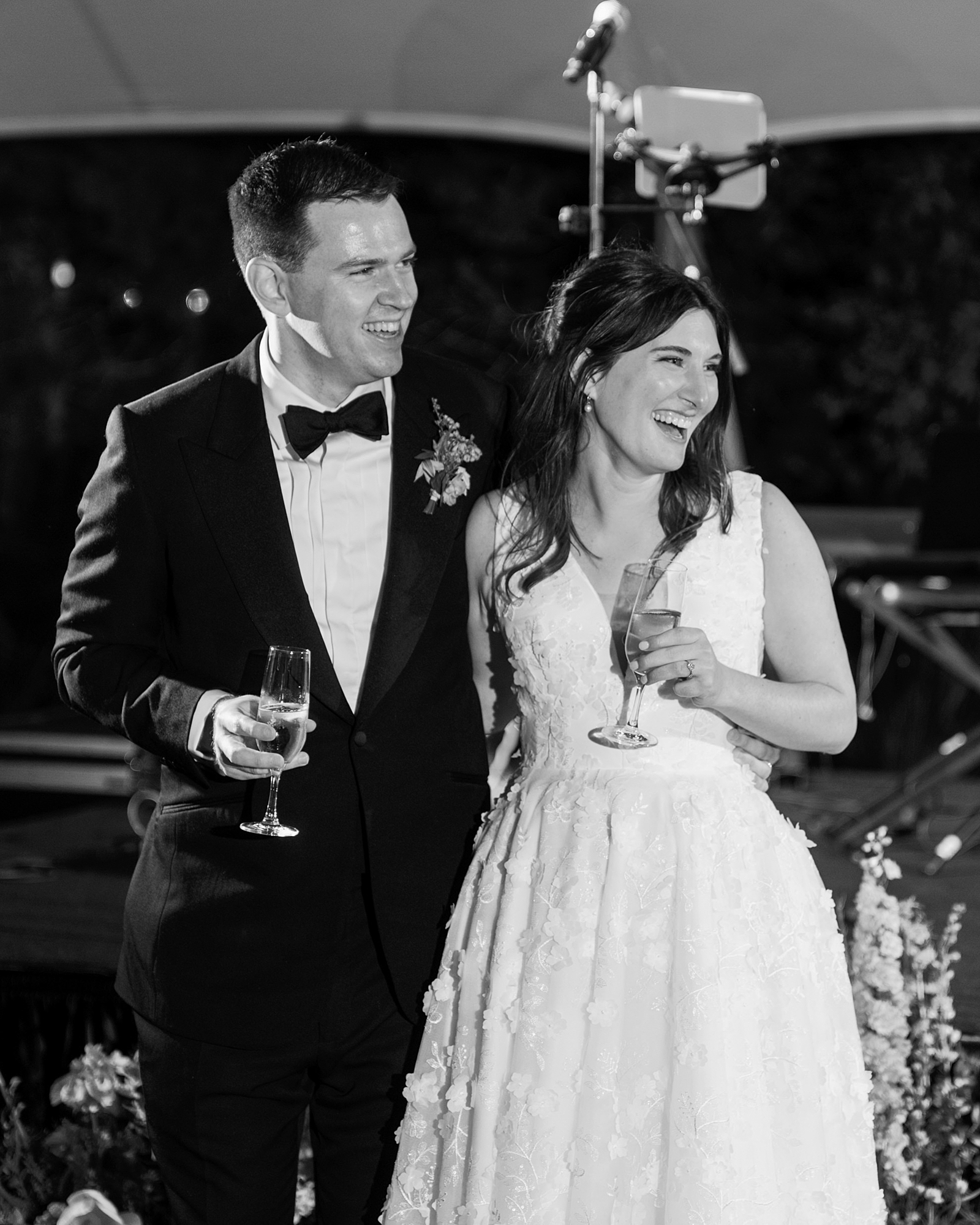 Paige Vaughn Photo spring wedding Driftwood