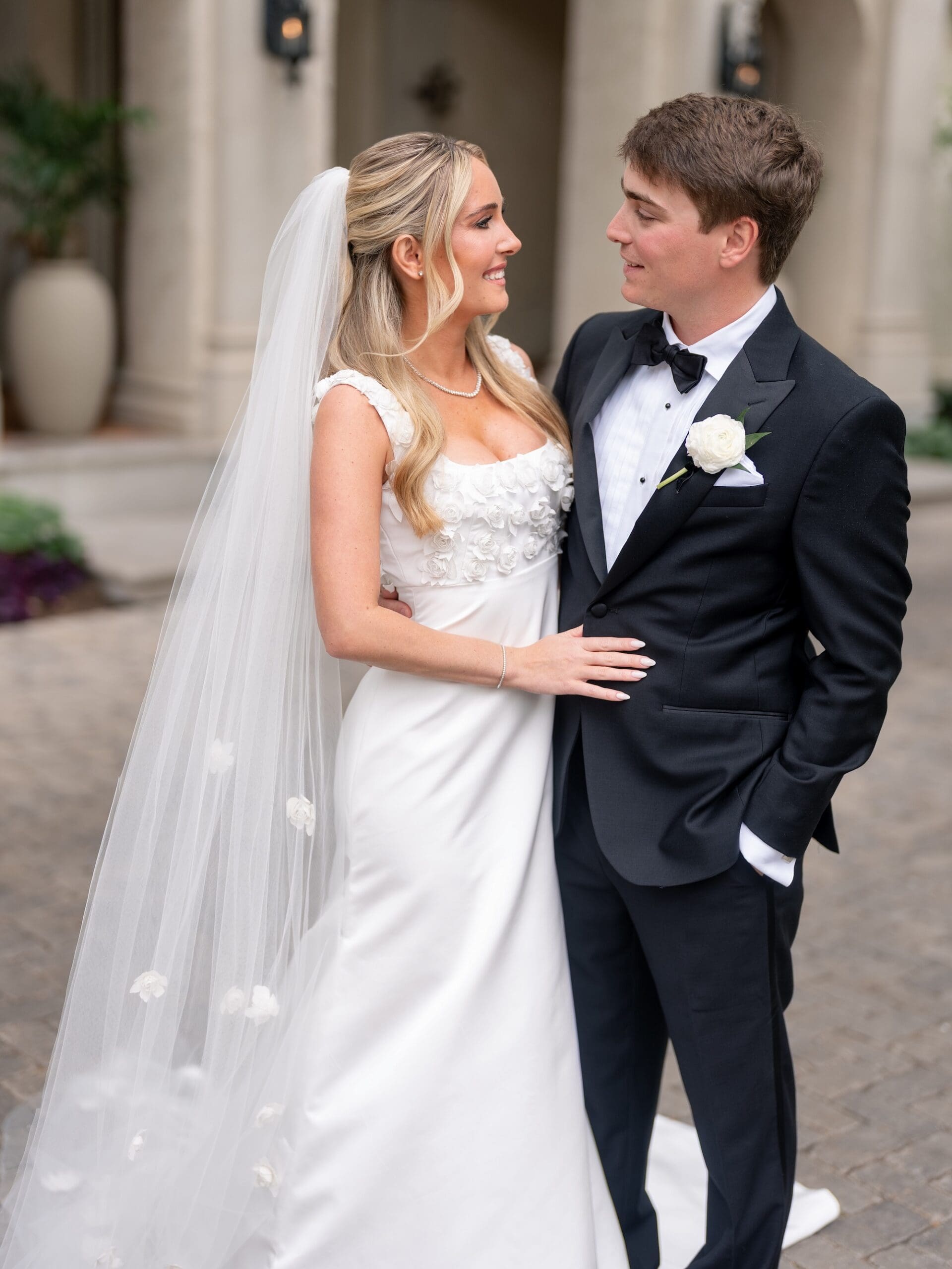 Romantic wedding portraits captured at Commodore Perry Estate, one of Austin's most iconic luxury wedding venues.